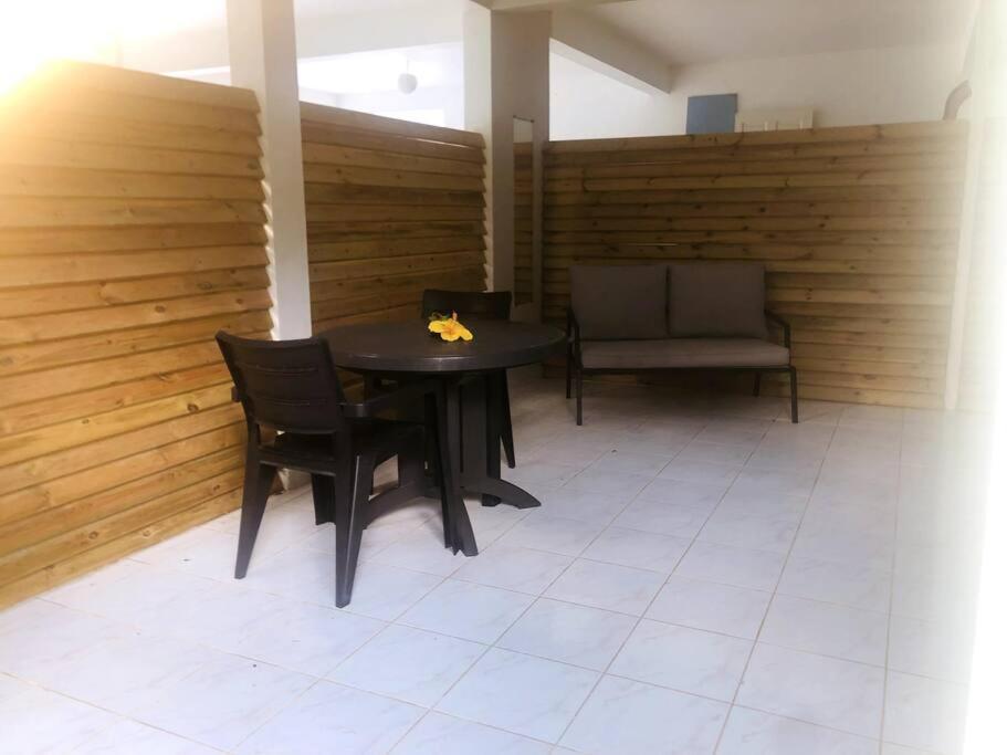 Studio Cosy Avec Piscine Saint-Joseph 外观 照片