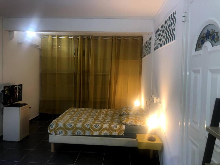 Studio Cosy Avec Piscine Saint-Joseph 外观 照片